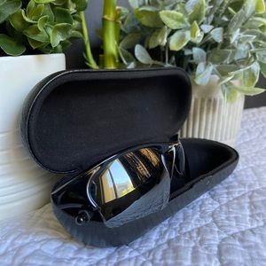 Men’s Oakley Sunglasses - USED